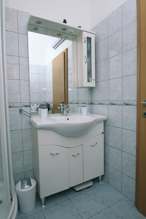 Apartman Dominik Трогир Екстериор снимка