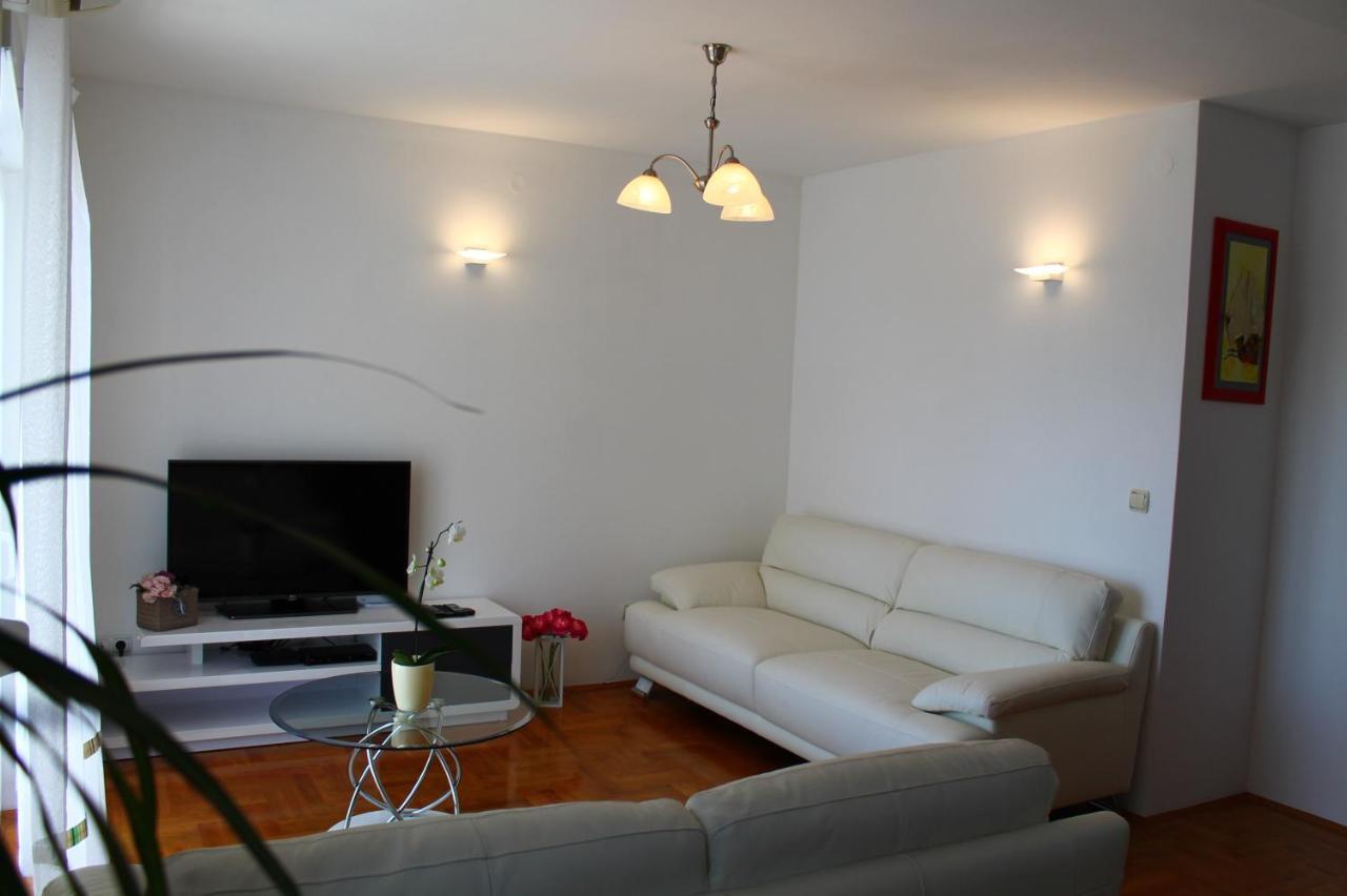Apartman Dominik Трогир Екстериор снимка
